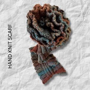 {Hand Knit} Women’s Outdoor Scarf